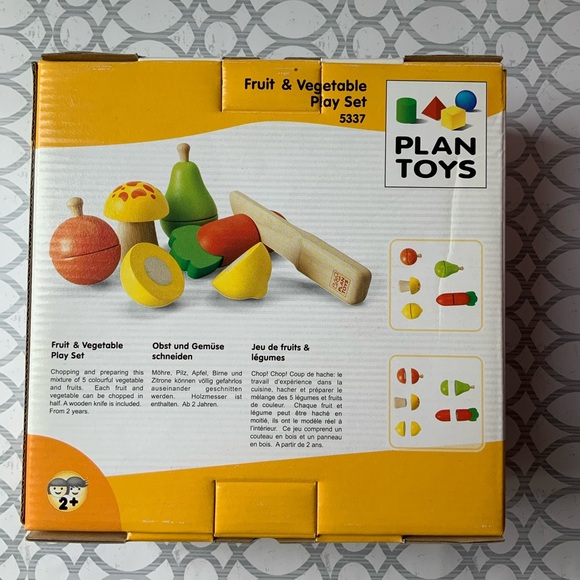 Plan Toys Fruit and Vegetable Play Set 5337 - Picture 2 of 2